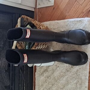 Rain or mud boots. Hunter brand. Worn once. Excellent condition.